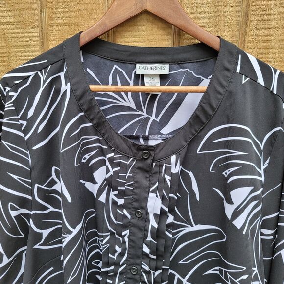 Catherines Long Sleeve Black & White Floral Print Plus Womens Size 2X - Picture 2 of 10